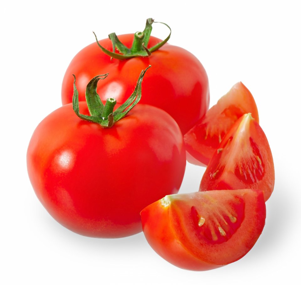 Polish tomato market - red tomatoes and raspberry tomatoes at similar prices